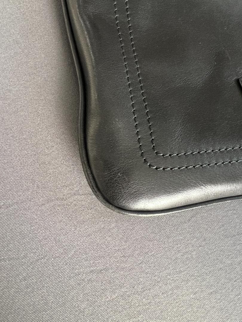 バリー　ショルダーバッグ