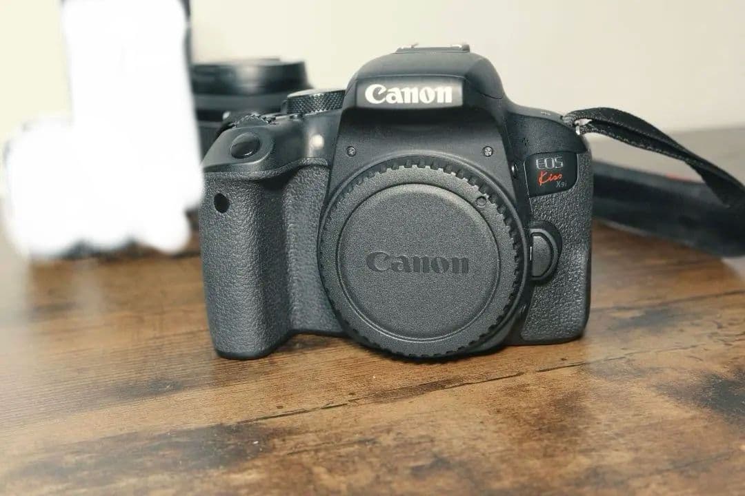 Canon EOS kiss X9i ダブルズームキット デジタル一眼レフカメラ