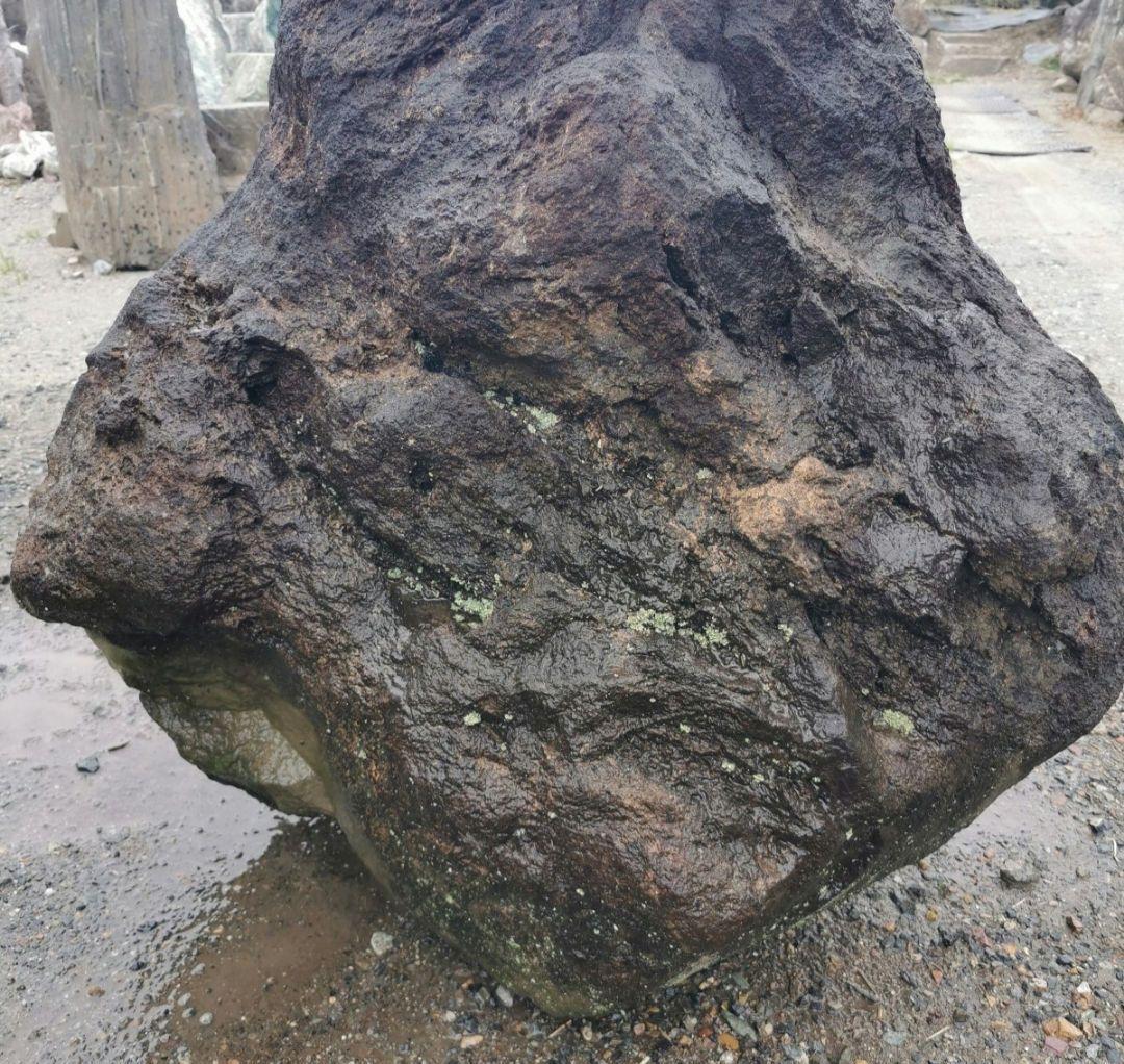 鳥海石　714キロ　庭石　石　石材 庭　坪庭　ガーデニング　置物　オブジェ