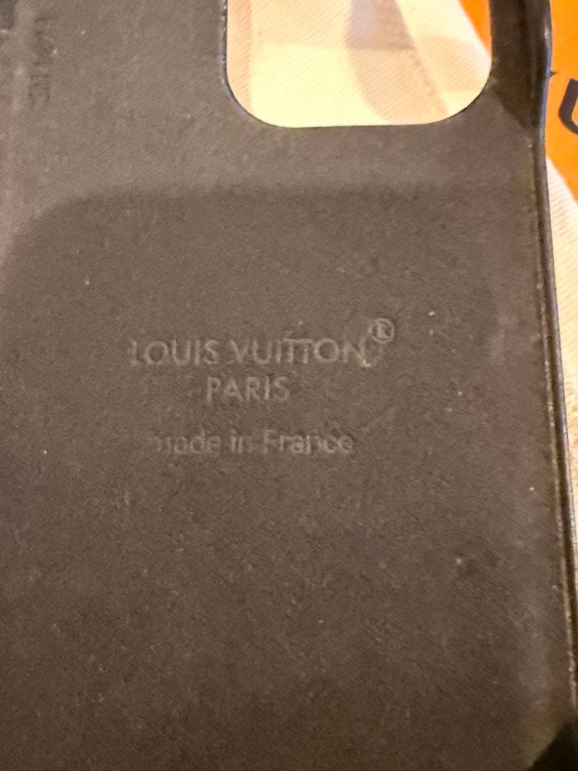 ルイヴィトンiPhone16Pro MAX正規品モノグラムバンパー専用箱付き