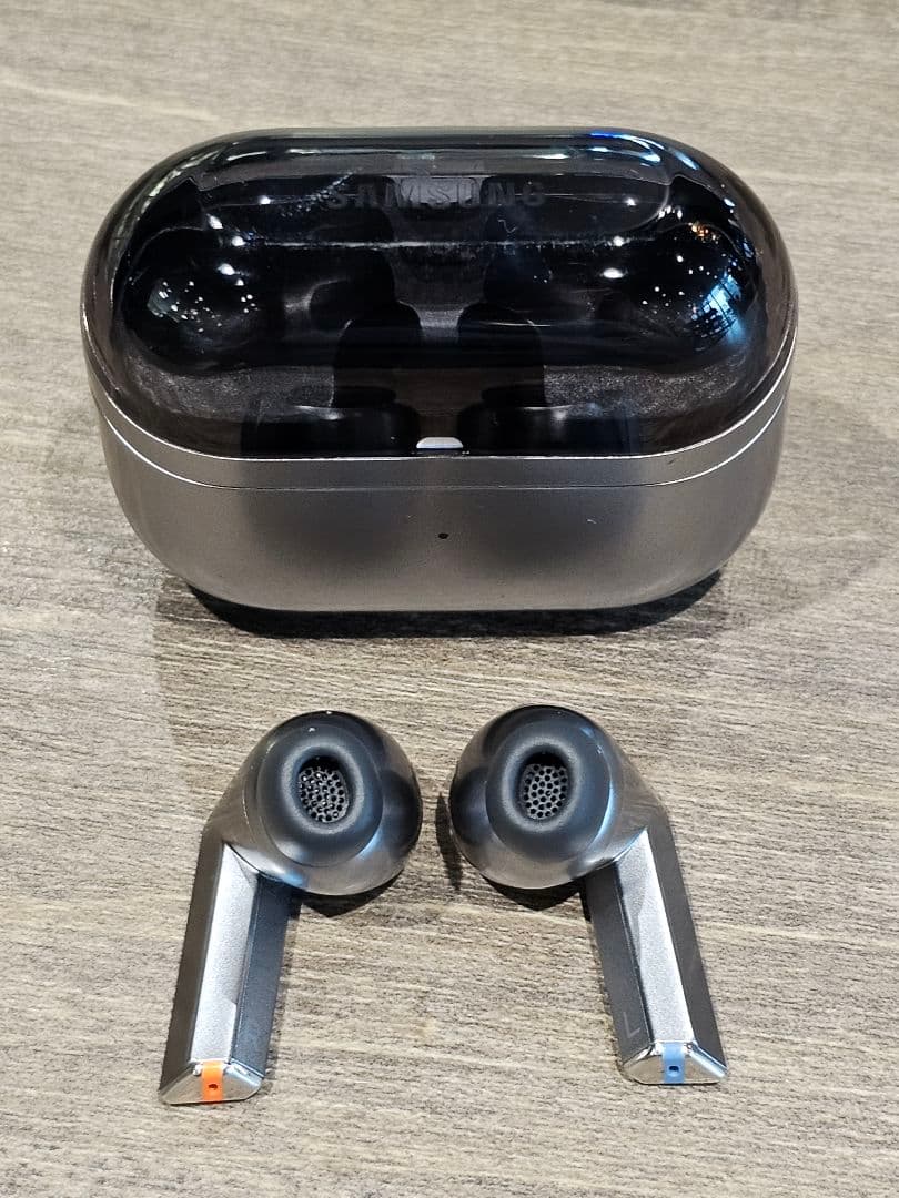 SAMSUNG Galaxy Buds3 Pro シルバー　イヤホン　充電ケース