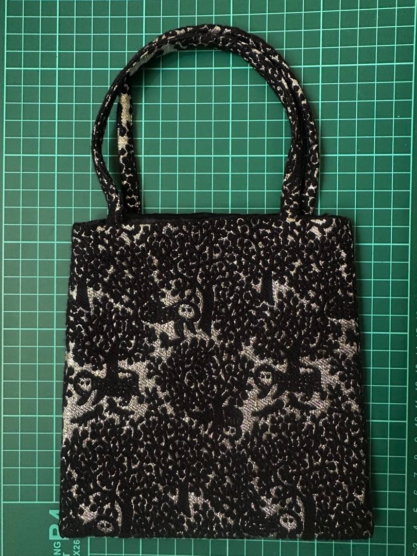 ミナペルホネン　はぎれ　タグない　ひら