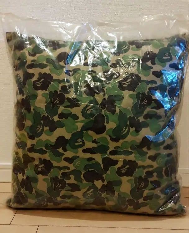 激レア 98年 A BATHING APE 猿迷彩 クッション 未使用 エイプ