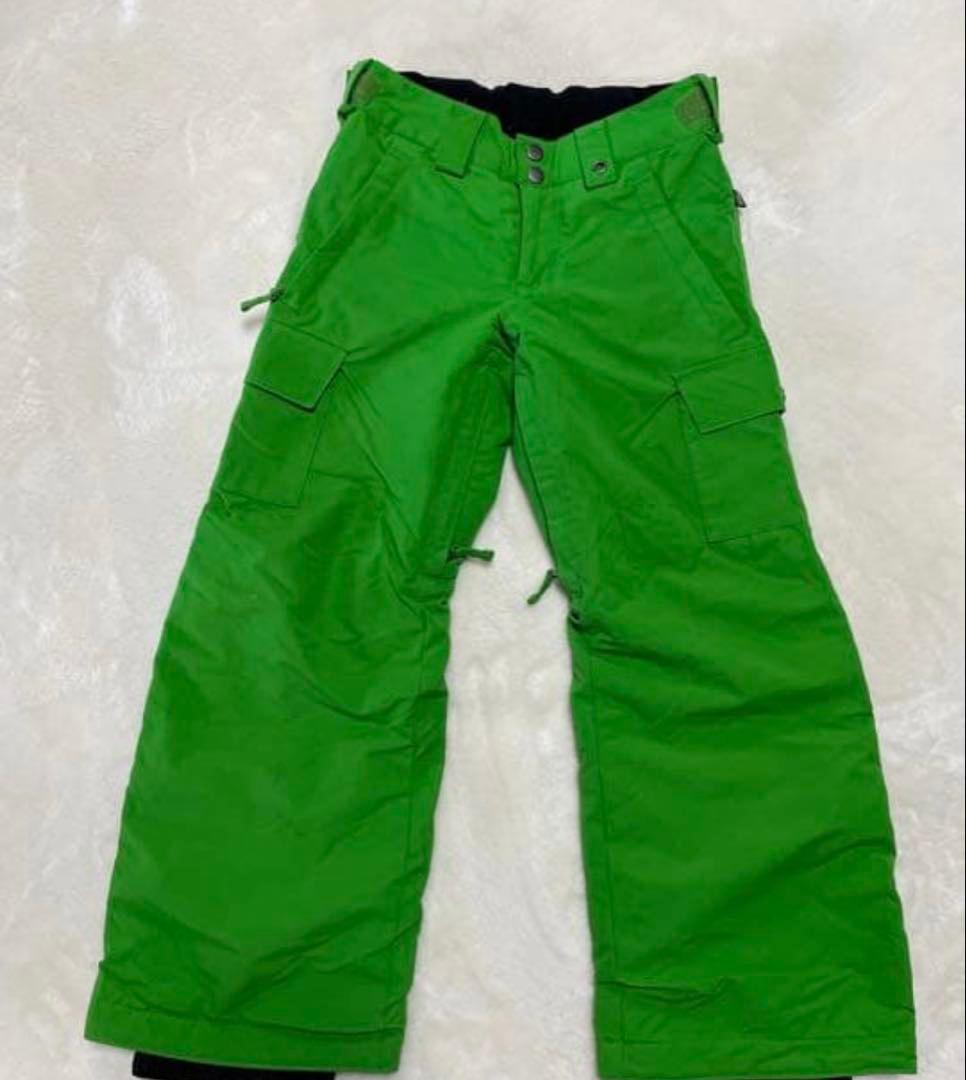 目立ちます⭐︎✴︎ラスト値下げBURTON キッズ スノーウエア S size❤️