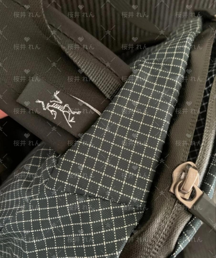 タグ付きARC'TERYX KONSEALS バックパック グレー・チェック柄