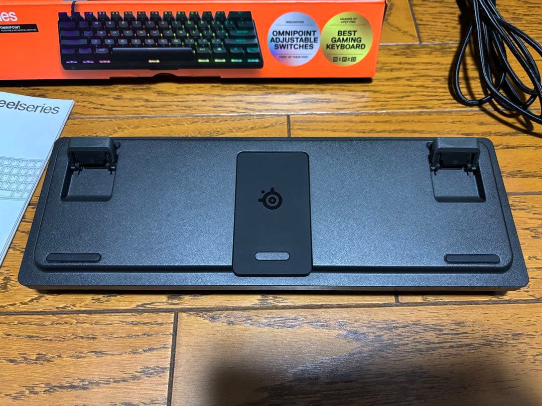 Steelseries Apex Pro Mini ゲーミングキーボード