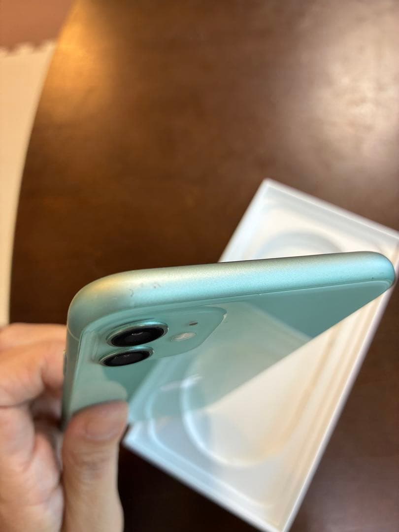 Apple iPhone 11 Mint Green 本体