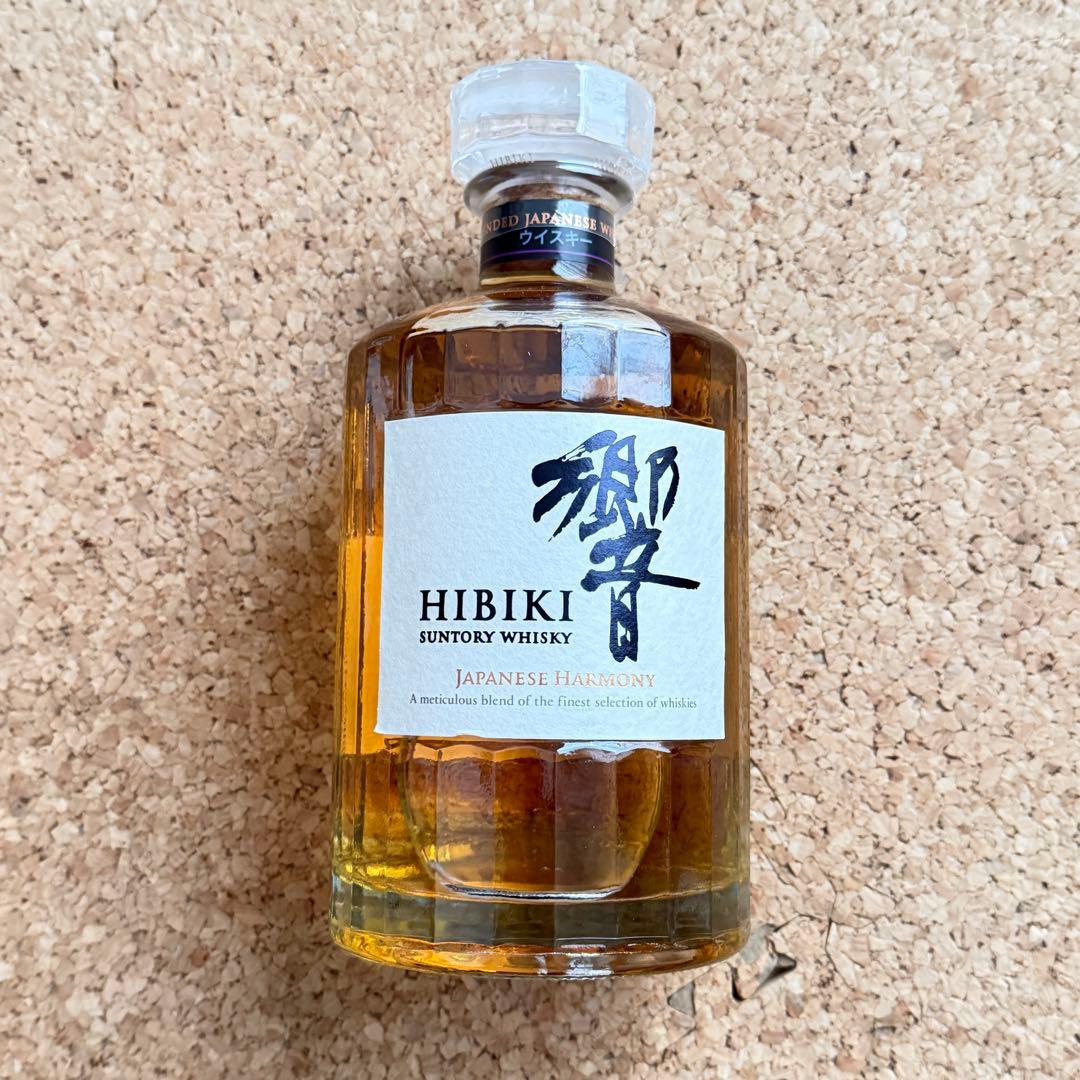 響 Hibiki サントリー ウイスキー ジャパニーズ ハーモニー 700ml