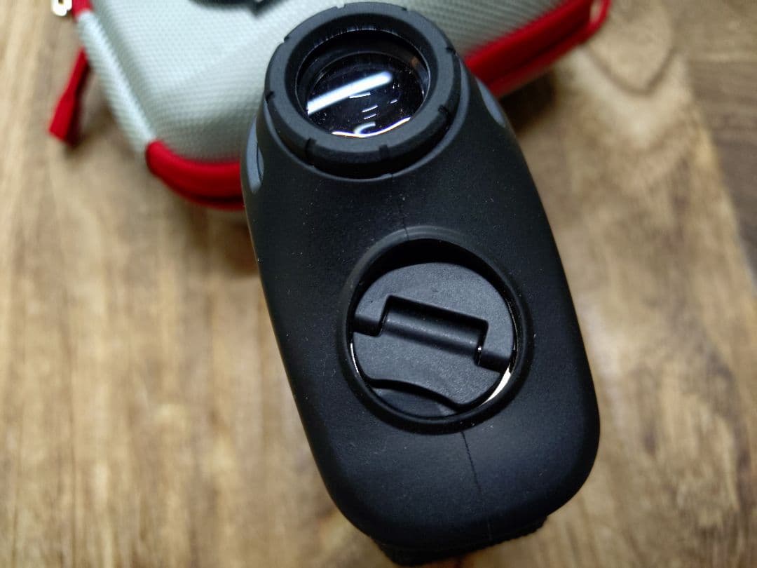 Bushnell Tour V4 ゴルフ用距離計