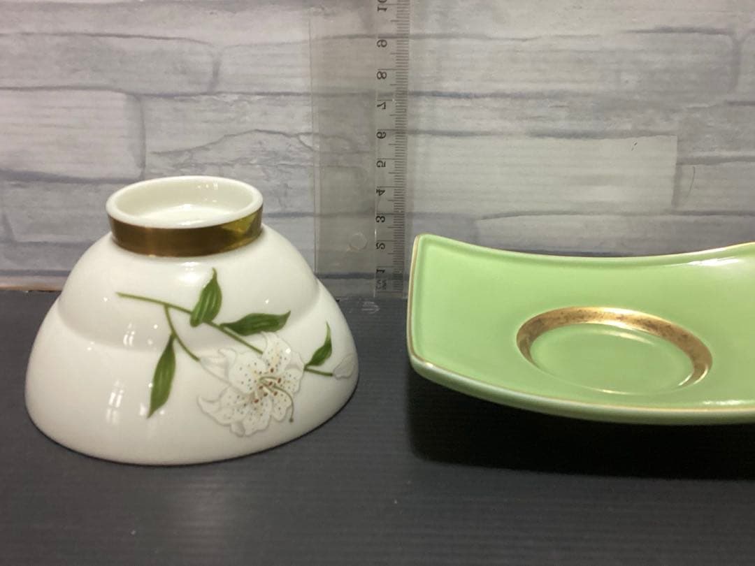 深川製磁　君島一郎　白百合、百合、カップ&ソーサー 、湯呑み茶碗&茶托　小皿