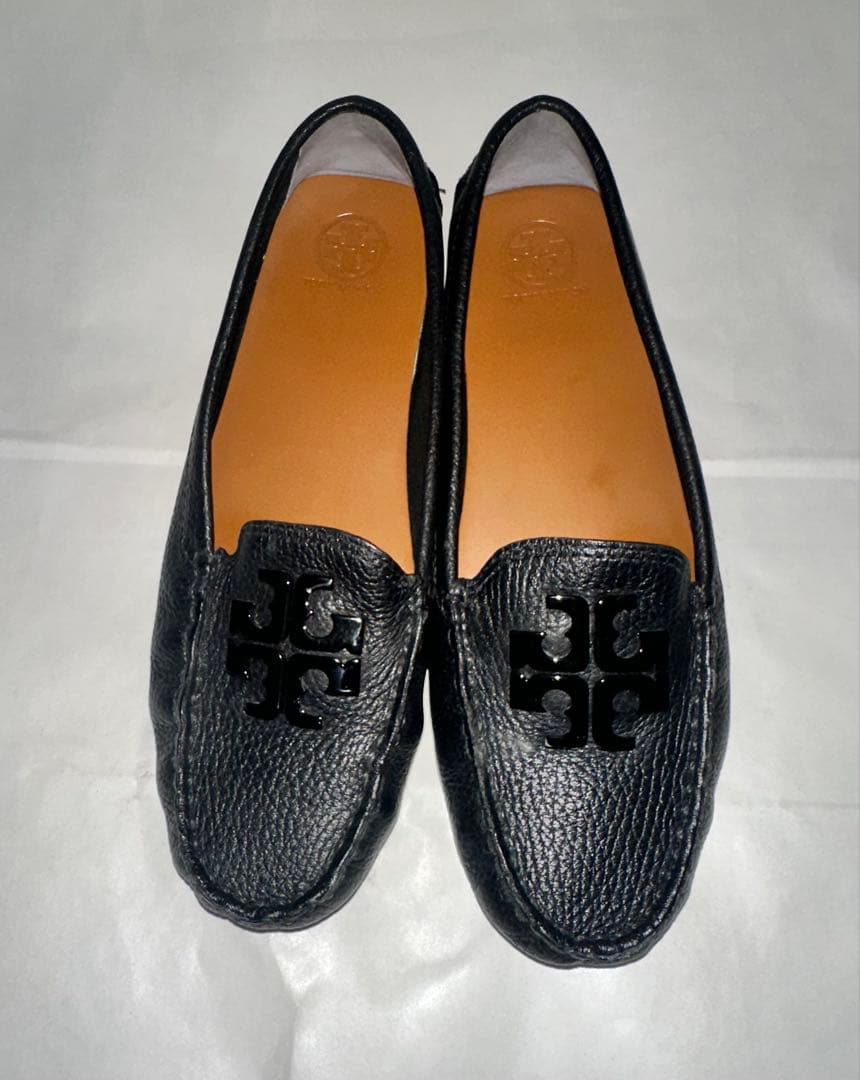 TORY BURCH ブラックレザー ローファー