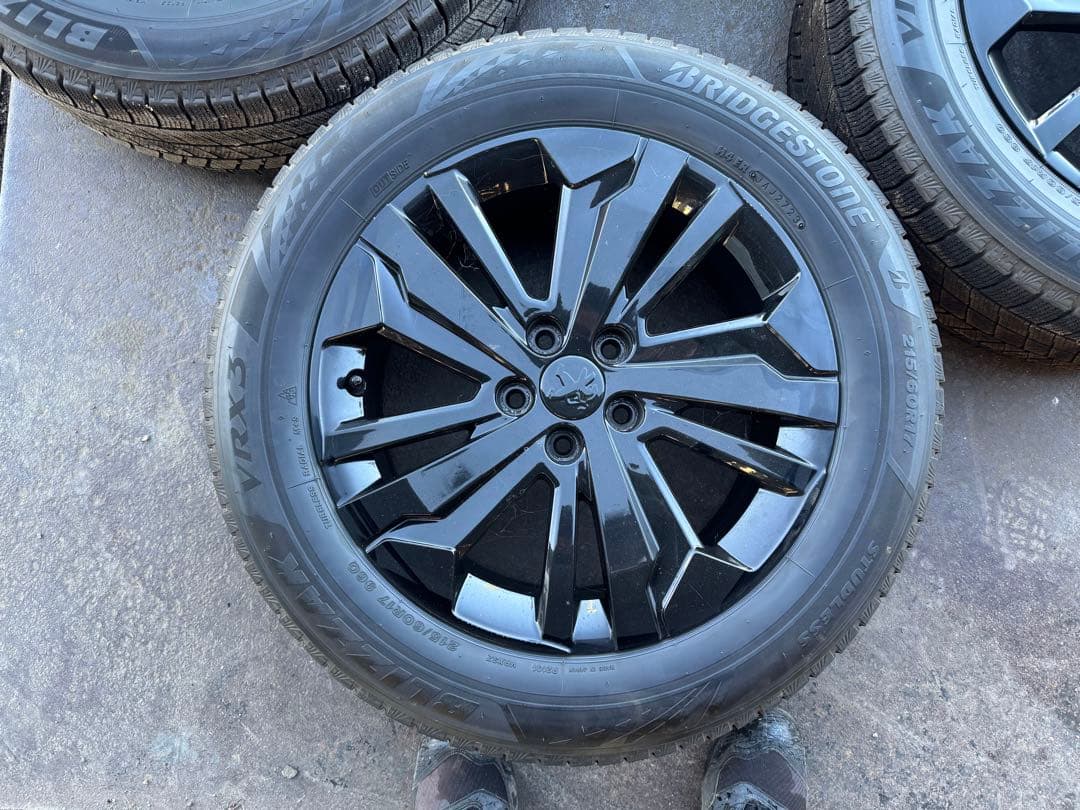 スタッドレス　ブリザックVRX3 2023 リフター　ベルランゴ　ドブロ