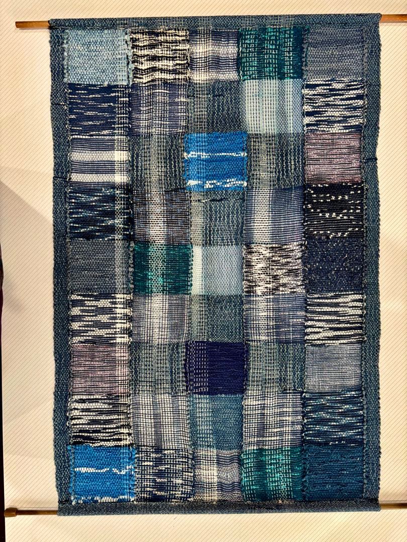 藍染、裂き布のタペストリー