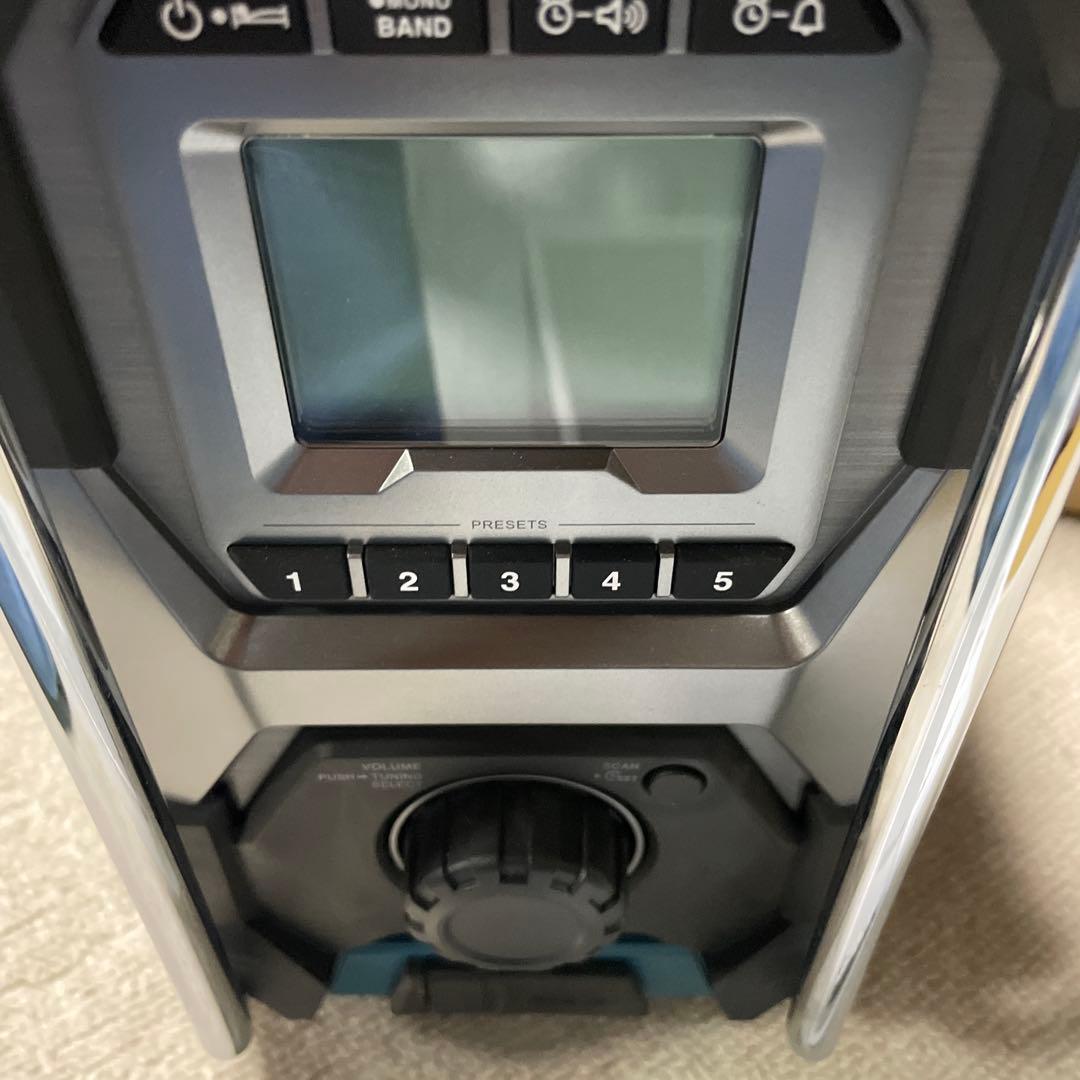 マキタ　現場ラジオ　充電式ラジオ(青)　MR001GZ