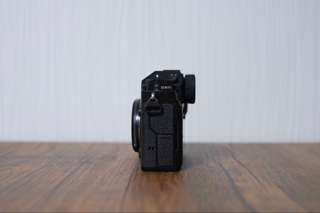 【限定お値下げ中】Fujifilm X-T4 本体のみ 各種付属品付き