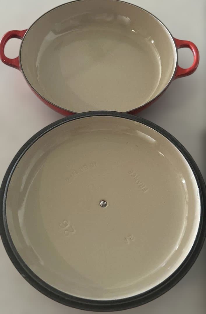 美品ル・クルーゼ　ビュッフェキャセロール 26 レッド