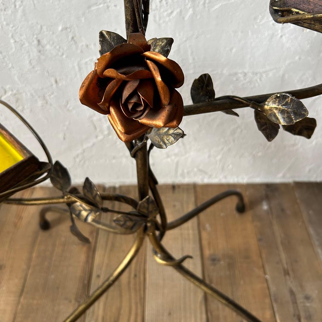 アイアンと陶器のフラワースタンド 薔薇