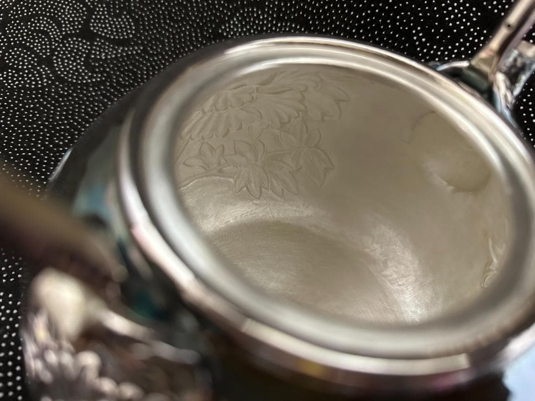 ととろ 銀瓶2点