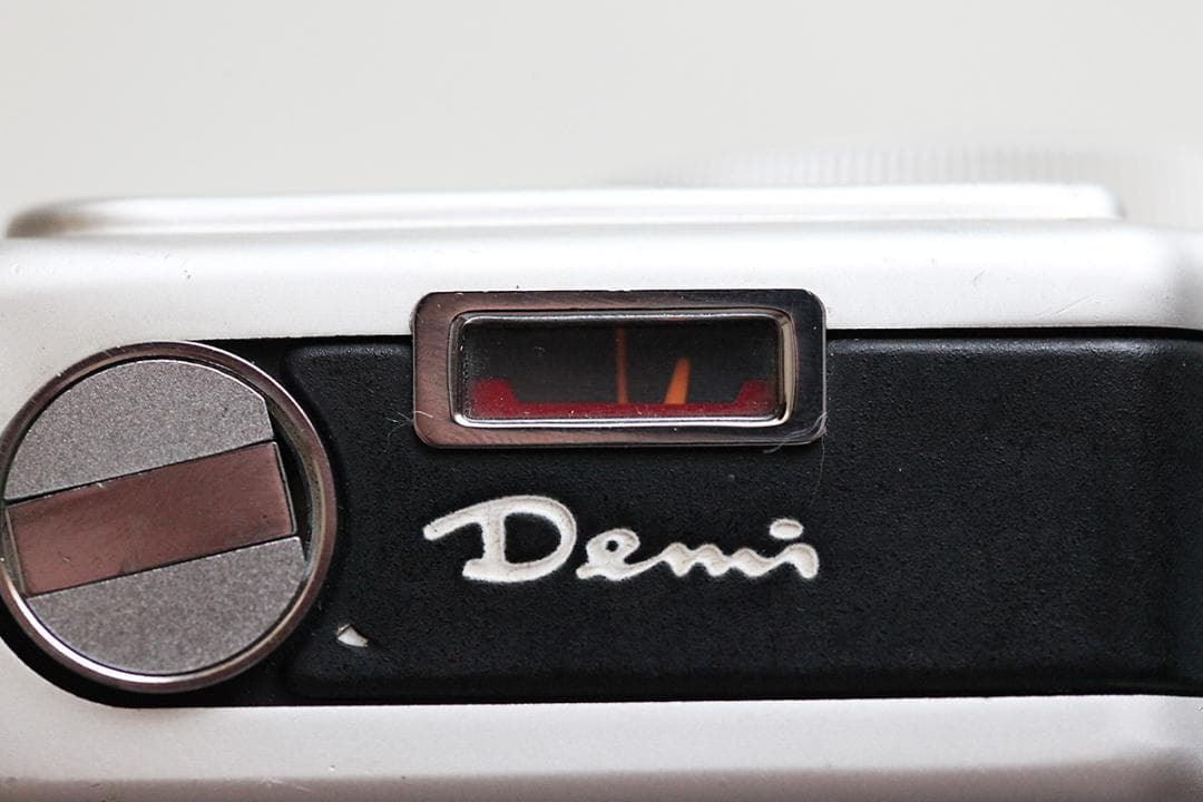 Canon demi フィルムカメラ Q736