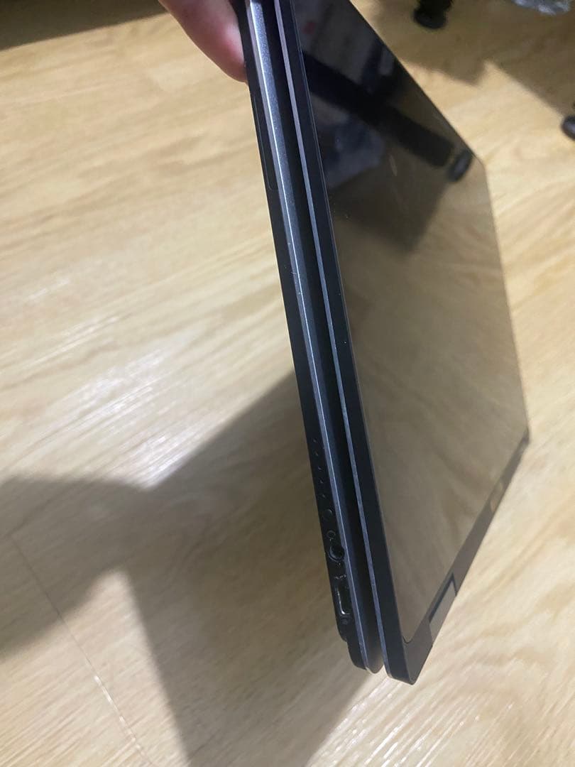 Dell XPS 9365 2-in-1ノートパソコン Core i5-7Y54