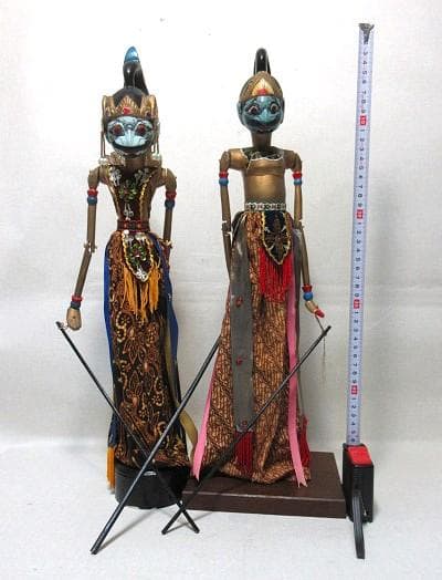 『インドネシア伝統的人形劇 ワヤン・ゴレ』 操り中古人形７体 アンティーク人形