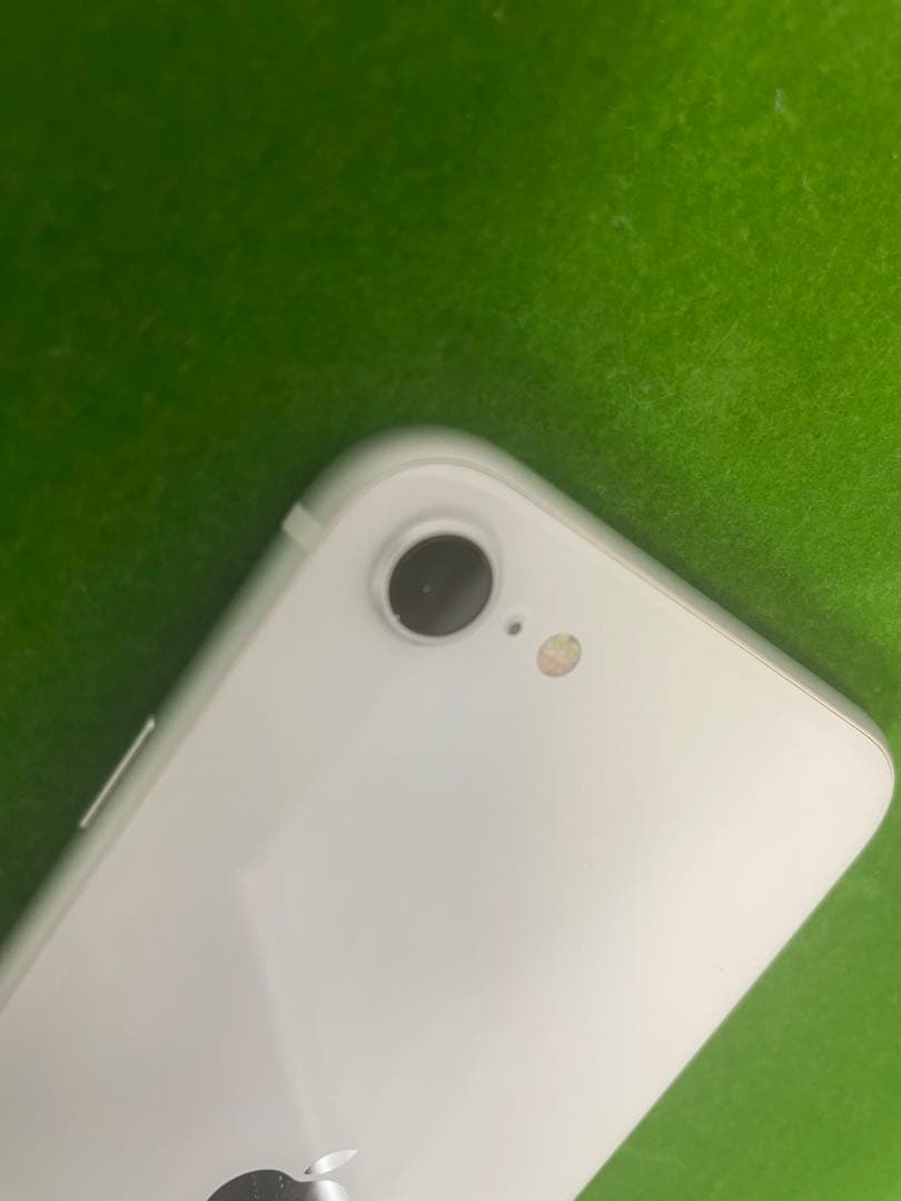 Apple iPhone SE 第2世代 64GB ホワイト SIMフリー