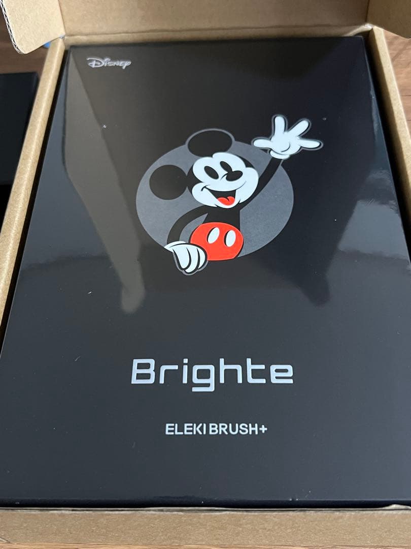 Brighte ELEKI BRUSH+ ミッキー限定モデルヘアスカルプブラシ付