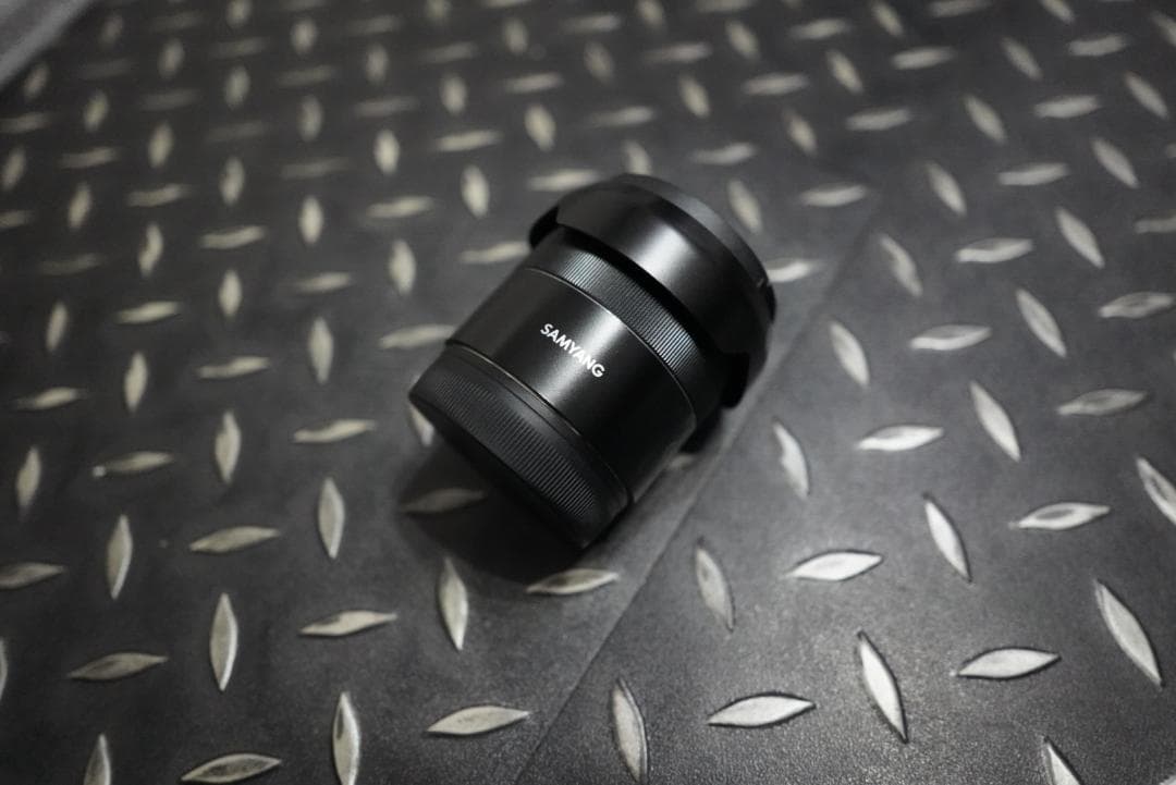 サムヤン AF 18mm F2.8 レンズ