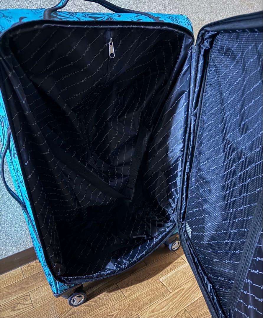 Hawail Spirit 花柄キャリーケース【ベルト付き】