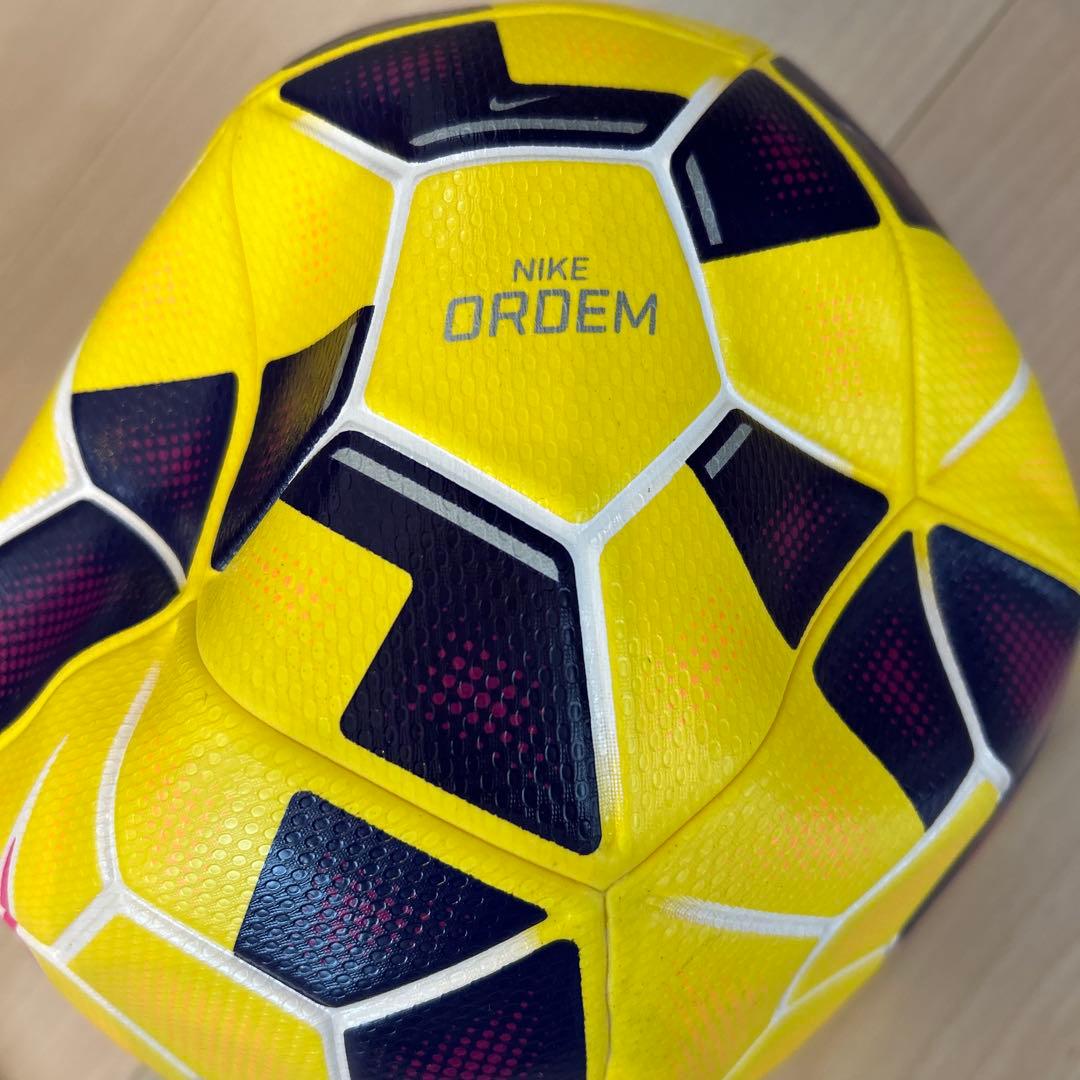 Nike Ordem サッカーボール　2014/2015