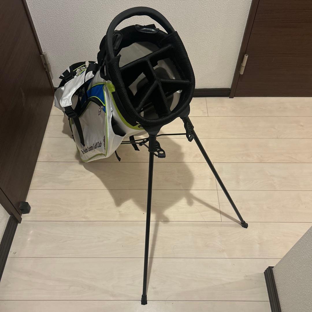 スタンドゴルフバッグ ブルーとホワイト