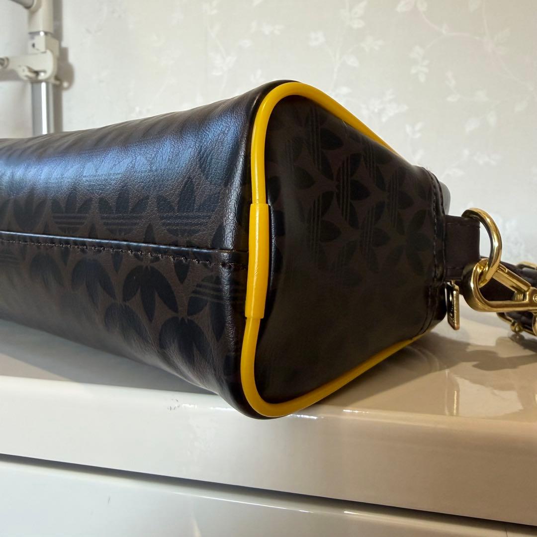 アディダス モノグラム ミニ ボウリングバッグ トレフォイル ミニボストンバッグ