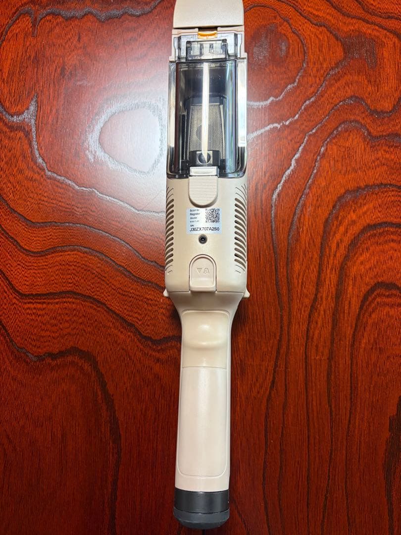 Shark 充電式スティッククリーナー本体　WV517JST