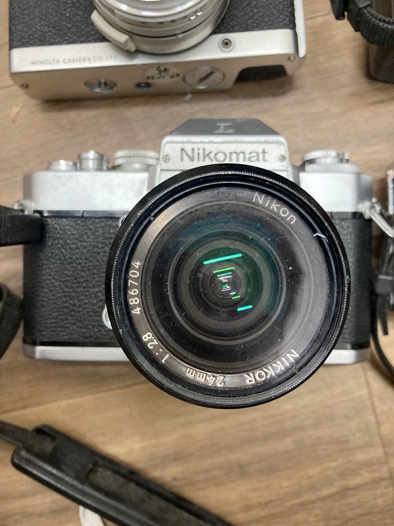 フィルムカメラおまとめ　Nikomat EL minolta-35 など　４点