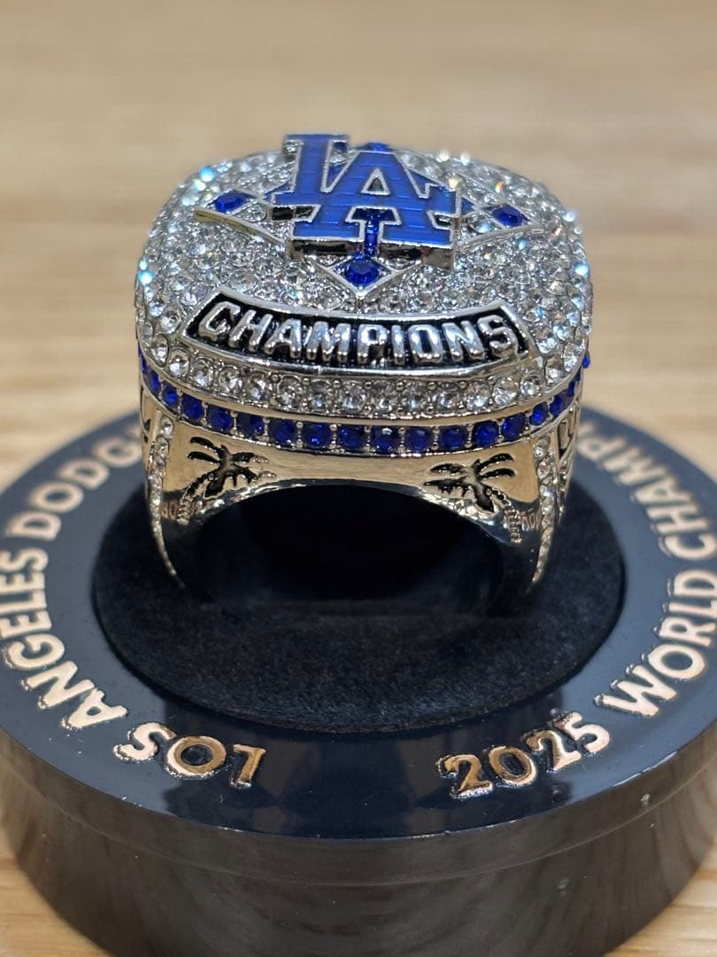 ⭐️非売品・限定モデル⭐️大谷翔平 2025 ワールドチャンピオンリング 専用台座付