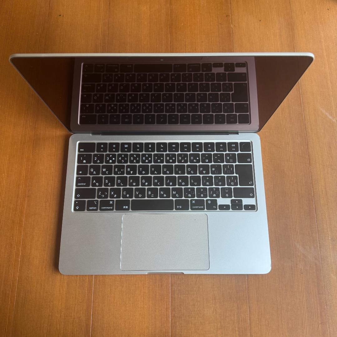 MacBook Air 13' M3 8GB/256GB Majextand付