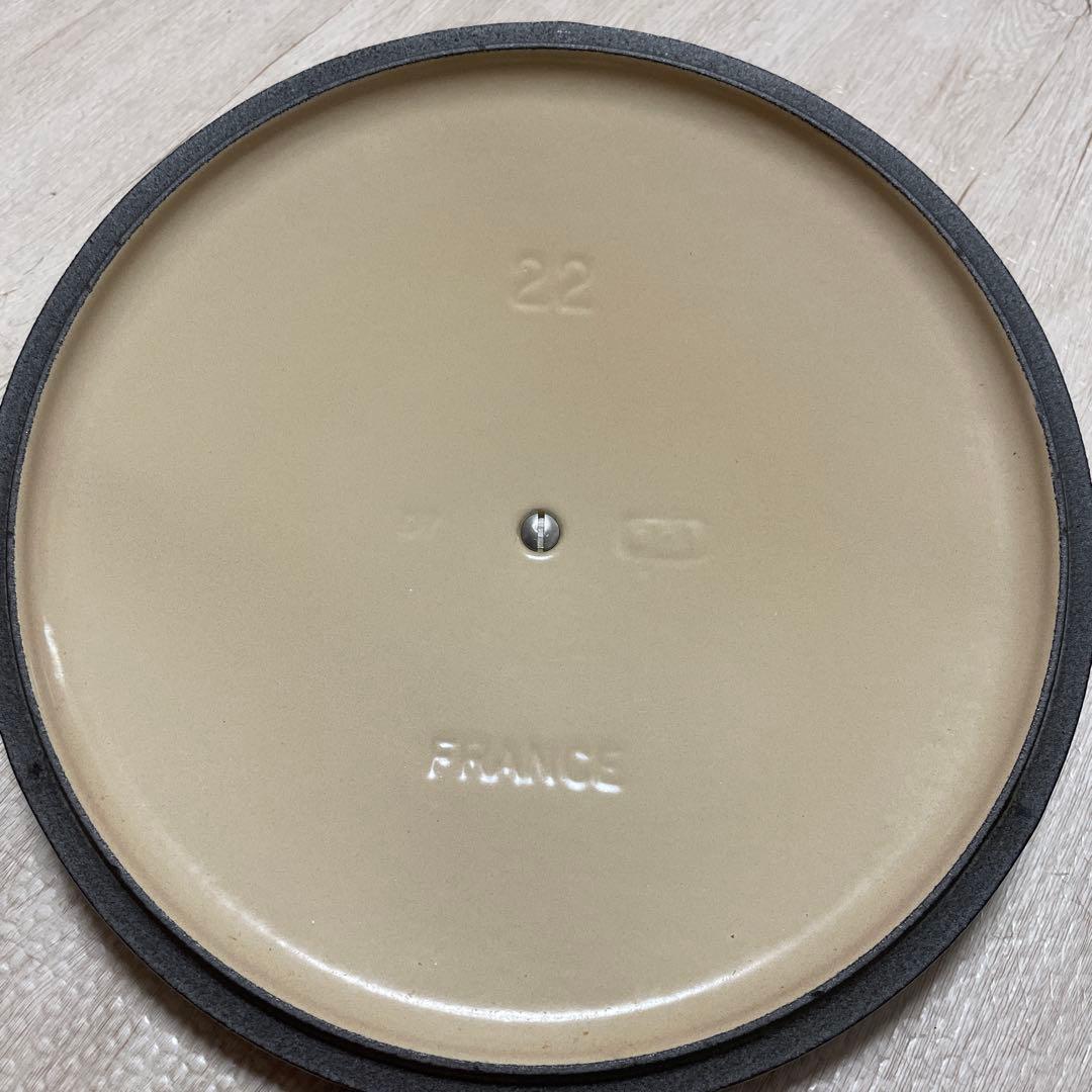 ルクルーゼ 両手鍋 22cm パープル 箱あり