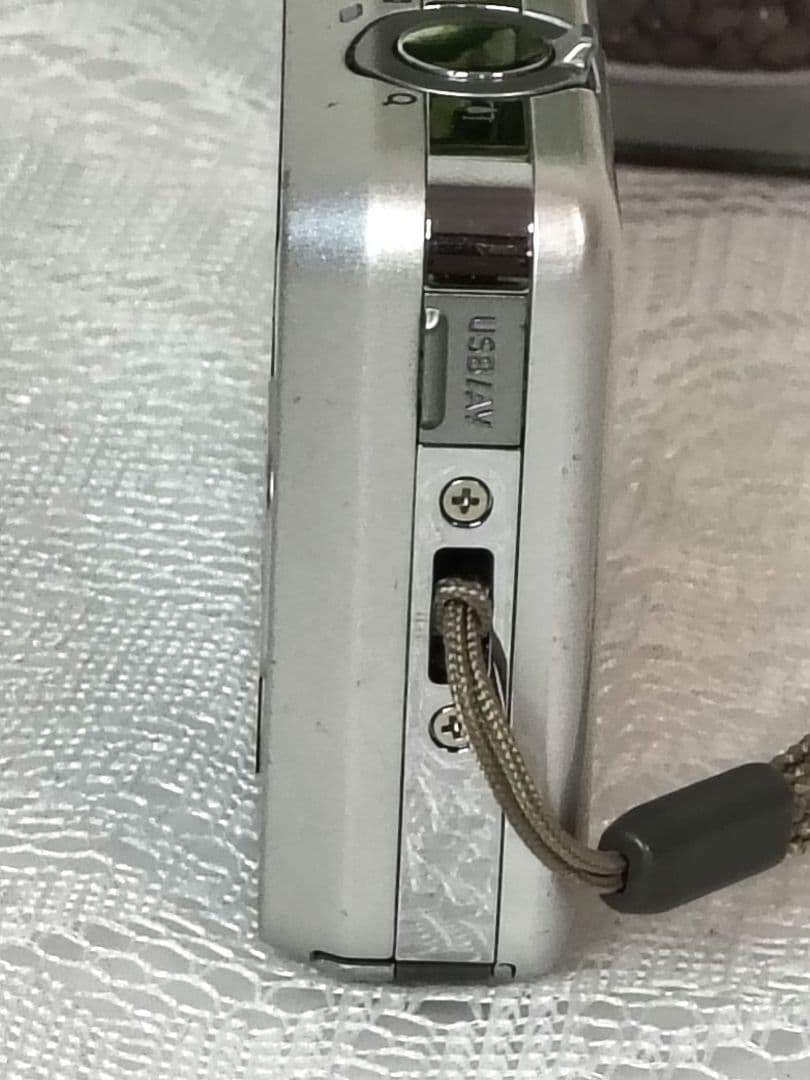 (美品) カシオ コンパクトデジタルカメラ EX-Z800