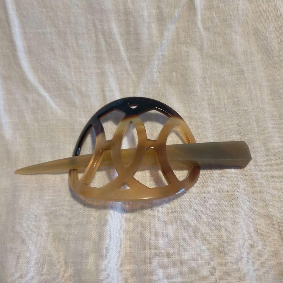 エルメス(Hermes) バッファローホーン髪留め