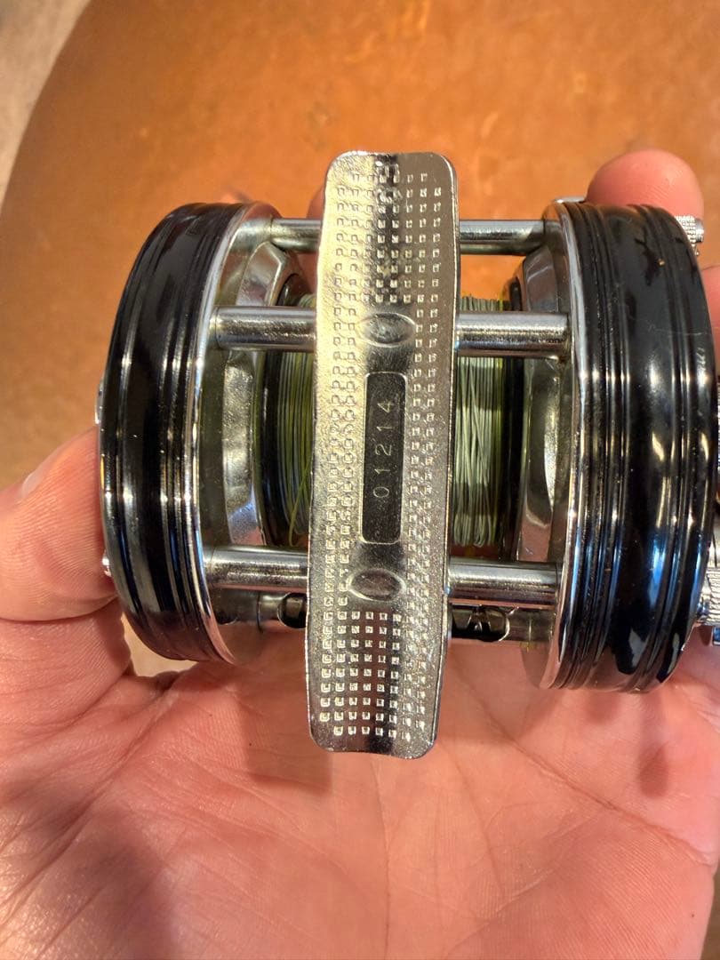 Abu Garcia 5000C （ABU JAPAN 25周年）美品 付属完備