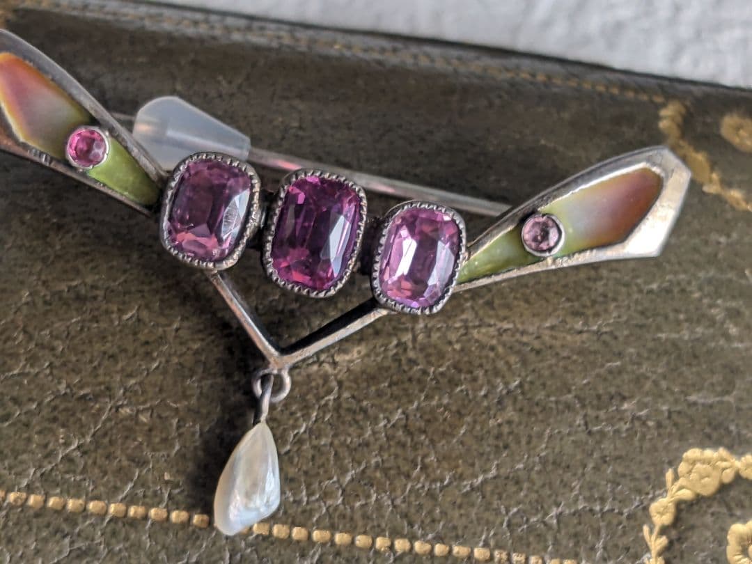 アンティーク　プリカジュールエナメル　アール・ヌーヴォー　ブローチ　お値下げ中