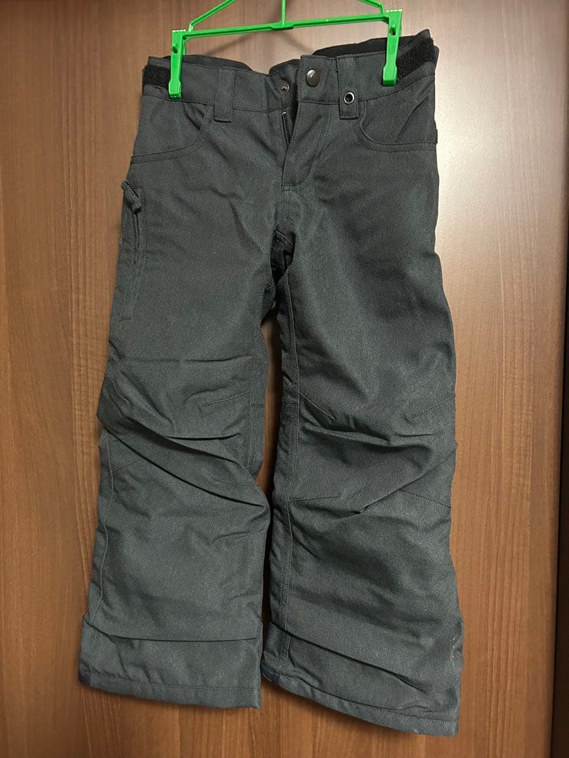 【美品・おまけ付】BURTONキッズスノーボードウェア上下セット