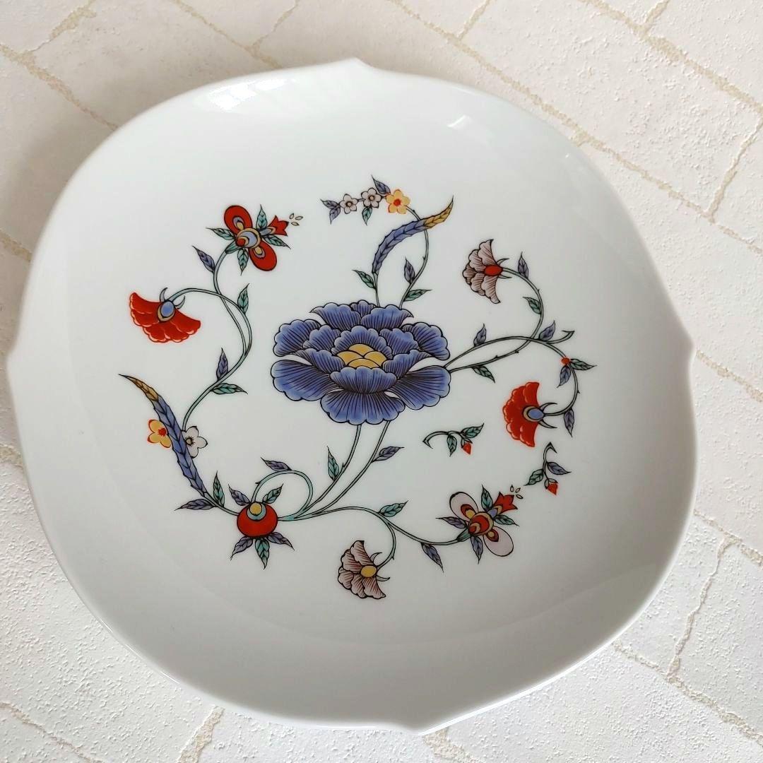 十三代柿右衛門窯絵付師 舘林古琳庵作 色赤絵花文輪花皿 三客揃