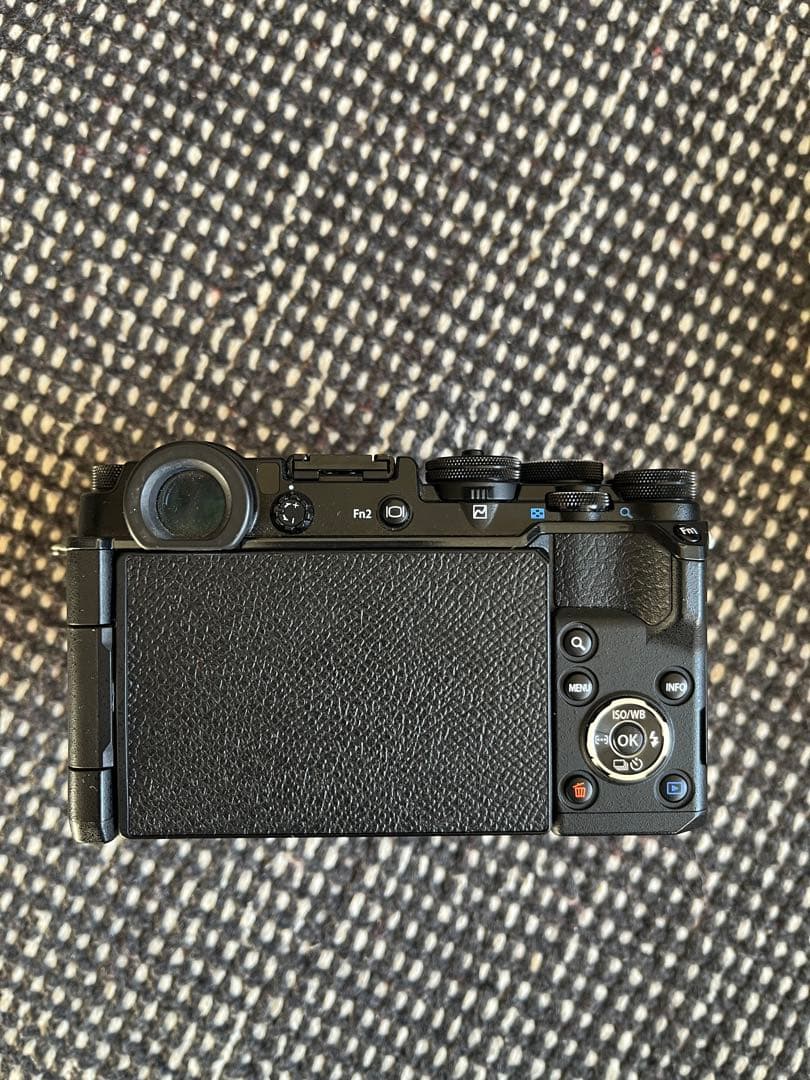 ミラーレス一眼カメラ　オリンパス PEN-F　olympus pen レンズ