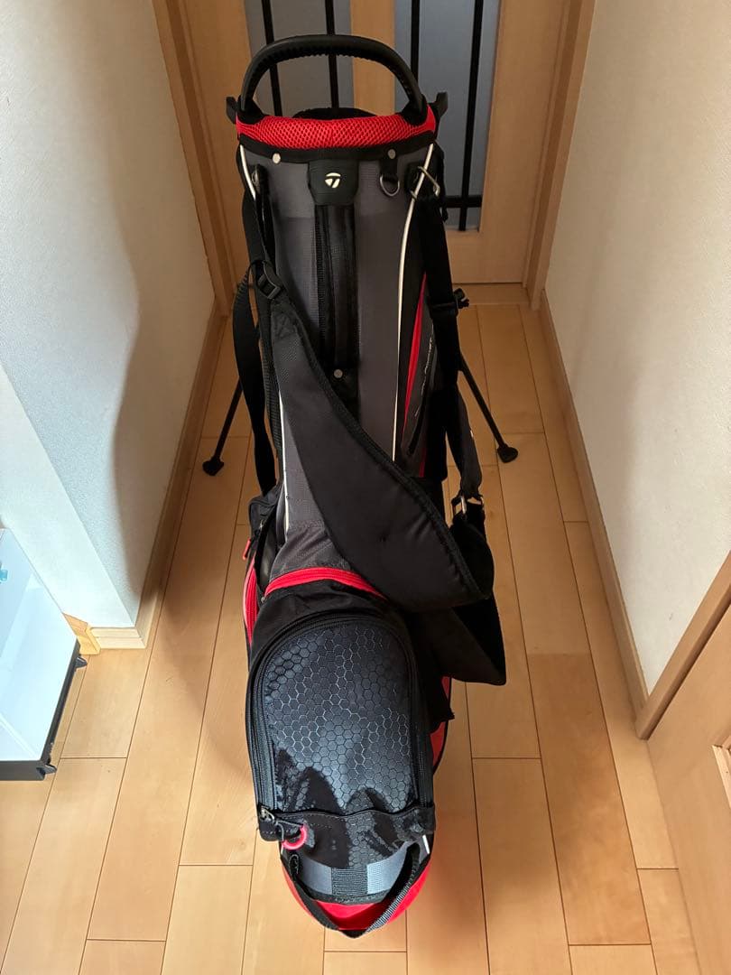 テーラーメイド　キャディバッグ　スタンド型