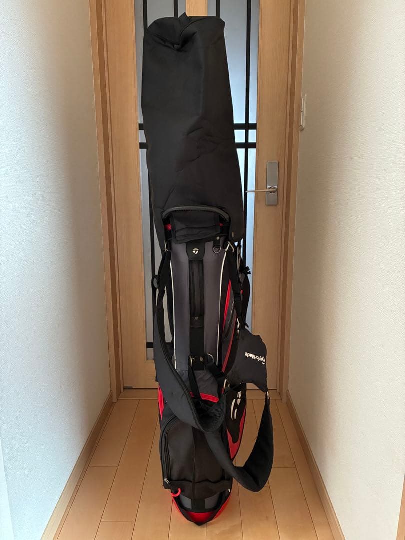 テーラーメイド　キャディバッグ　スタンド型