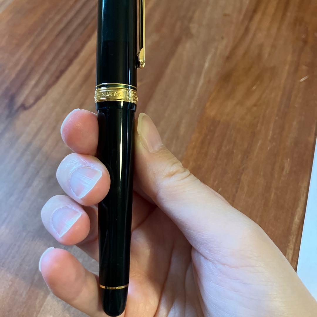 プラチナ　#3776センチュリー　ローレルグリーンSFニブ　箱・保証書付き