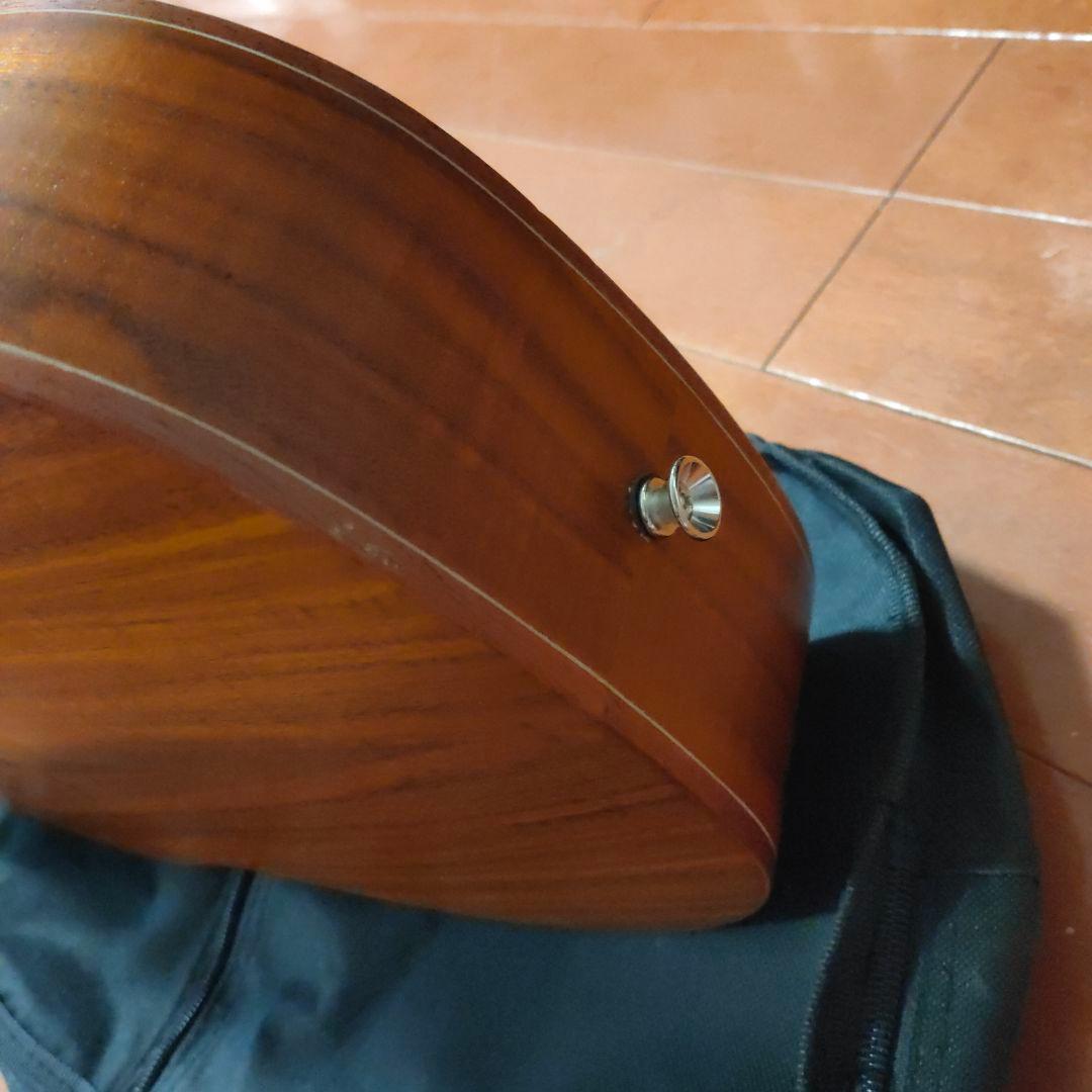 Aria ATU-180/6K 6弦ウクレレ