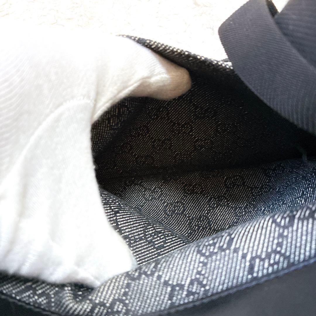 グッチ　サコッシュ　ショルダーバッグ　ナイロン　レザー　黒