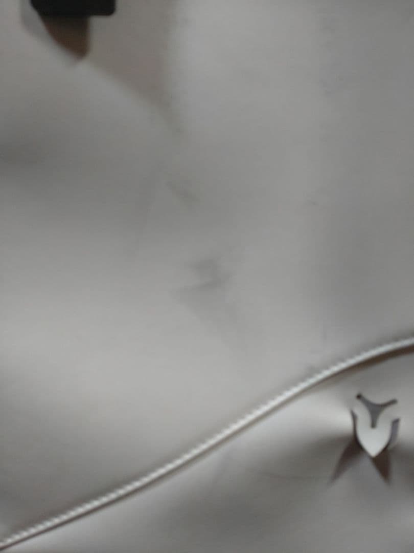 VESSEL（ベゼル）キャディバッグ ホワイト シリアルナンバー付き